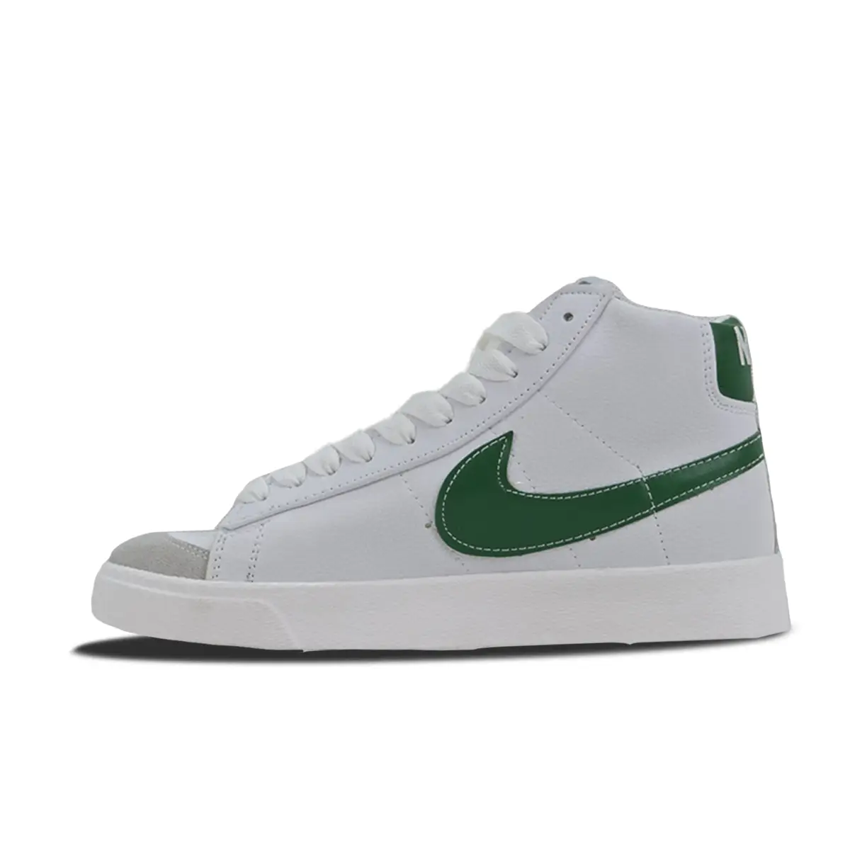 گالری تصاویر کتونی نایک بلیزر سفید سبز ساقدار